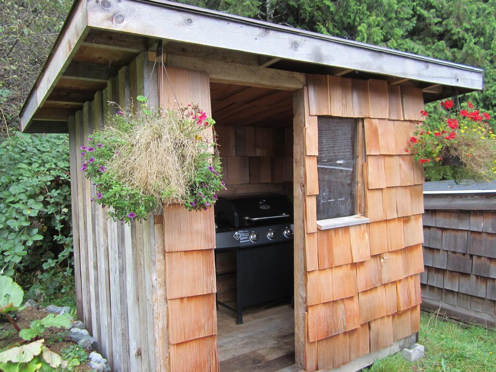 Pacific Drift Inn Ucluelet Room photo